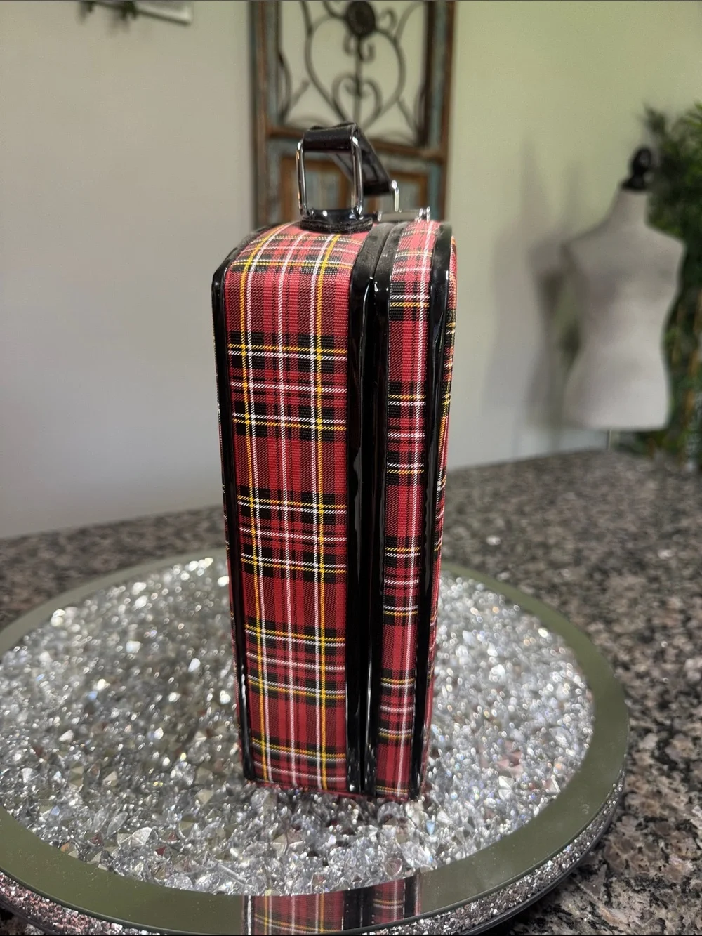 Tartan Plaid red Train Case Cosmetic Bag NWOT